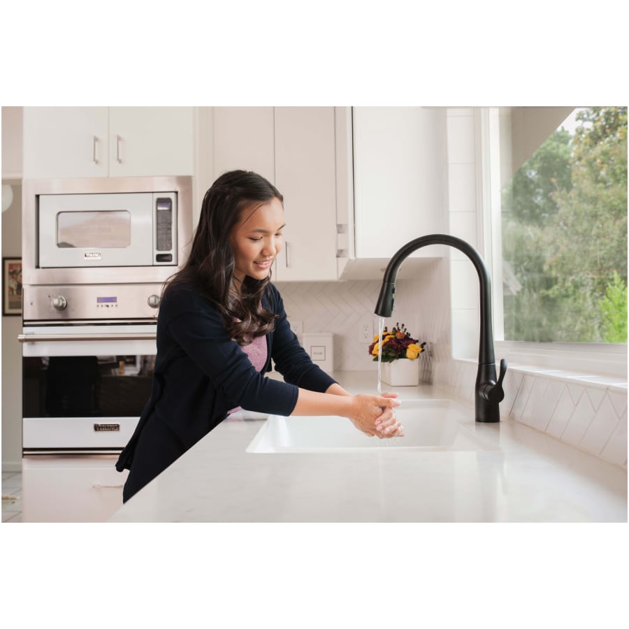 Kohler Simplice 1.5 GPM Single Hole Pull Down Kitchen Faucet - Includes Escutcheon